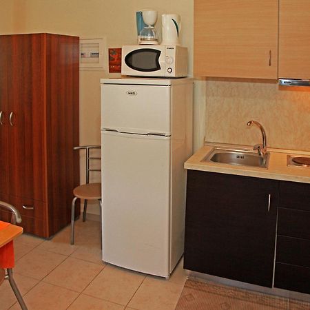 Dionysus Apartments & Suites Ierissós Kamer foto