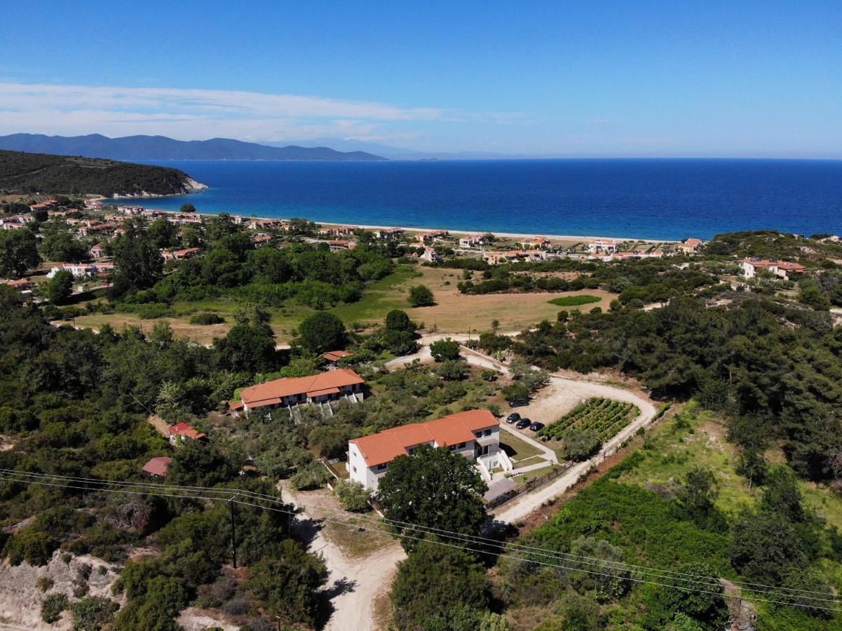 Dionysus Apartments & Suites Ierissós Buitenkant foto