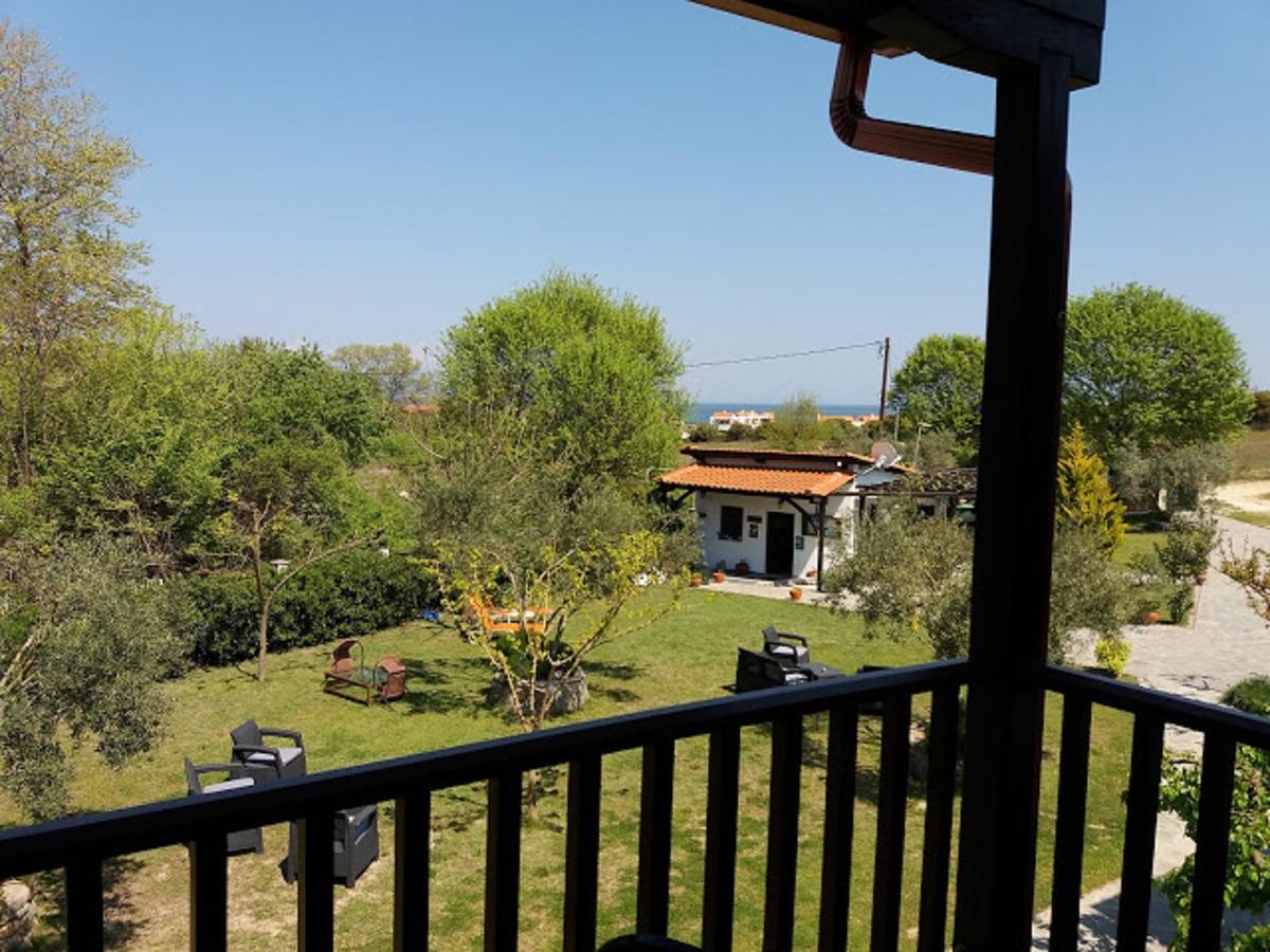 Dionysus Apartments & Suites Ierissós Buitenkant foto